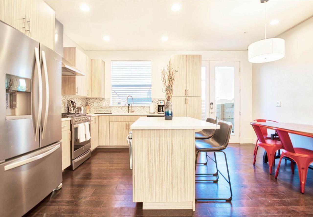 Beautiful 3 Bedroom Townhouse In Old Town North, Brewery District Форт Колинс Екстериор снимка