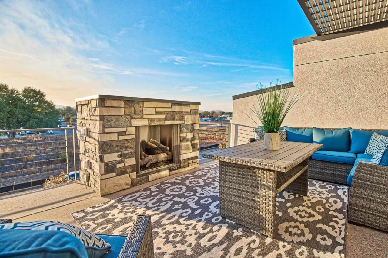 Beautiful 3 Bedroom Townhouse In Old Town North, Brewery District Форт Колинс Екстериор снимка